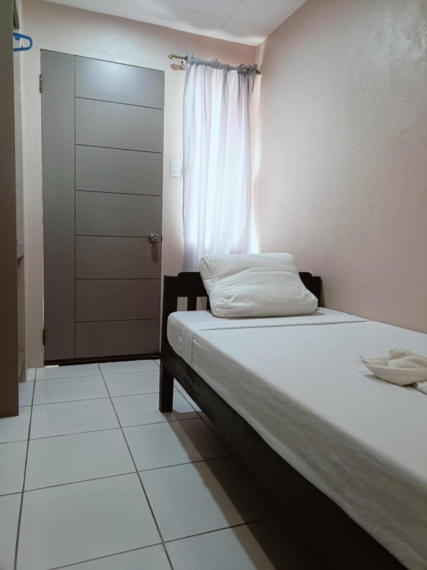 Claytown Pension House دوماغيتي المظهر الخارجي الصورة